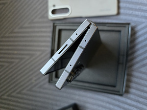 Samsung Z Fold 6 256GB Craft Black (10 foto / 10)