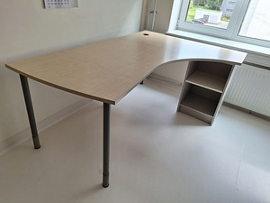 Kontorimööbel (1 foto / 1)
