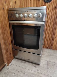 Электрическая плита Gorenje (1 фото из 4)