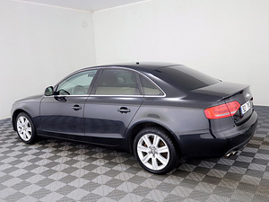 Audi A4 Comfortline ATM 1.8 118kW (4 фото из 7)