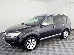 Mitsubishi Outlander Luxury 2.0 DI-D 103kW (2 фото из 9)