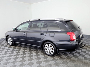 Toyota Avensis Linea Sol Facelift ATM 1.8 95kW (4 фото из 7)