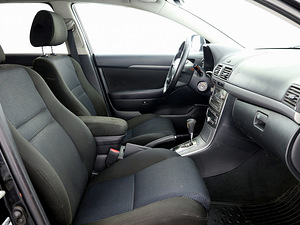 Toyota Avensis Linea Sol Facelift ATM 1.8 95kW (6 фото из 7)