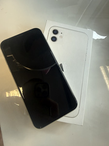 iPhone 11 64GB (2 фото из 4)