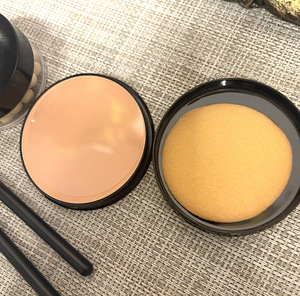 Max Factor (2 фото из 2)