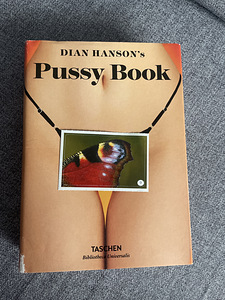 Pussy book (1 foto / 3)