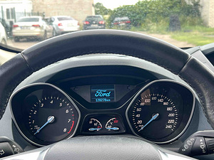 FORD C-MAX (9 фото из 11)