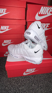 Nike Air Max (3 фото из 9)