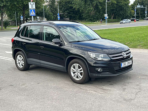 VOLKSWAGEN TIGUAN (2 foto / 11)