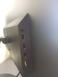 Lenovo ThinkVision P24h-10 ekraan (2 foto / 4)