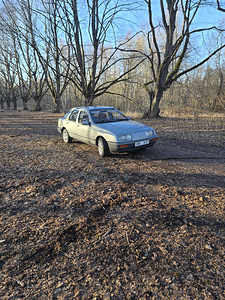 Ford sierra (4 foto / 9)
