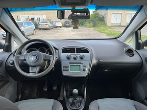 SEAT TOLEDO (10 фото из 11)
