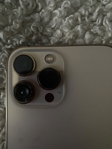 iPhone 13 Pro Max (2 foto / 3)