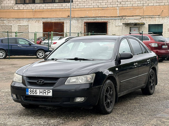 HYUNDAI SONATA