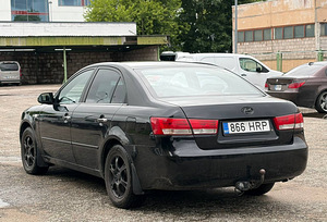HYUNDAI SONATA (5 foto / 8)