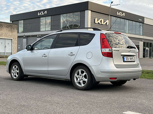 HYUNDAI I 30 CW (6 фото из 10)