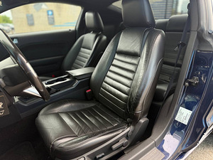 FORD MUSTANG (9 фото из 13)