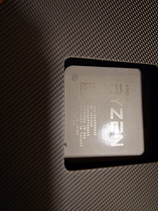 AMD Ryzen 5 3600X процессор + кулер (2 фото из 3)