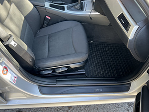 BMW E90, 2.0d (8 foto / 14)