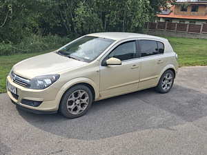 Opel Astra 1.8 2005 (4 фото из 5)