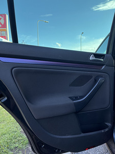 Müüa Volkswagen Golf (14 foto / 15)
