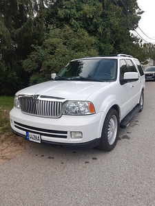 Lincoln Navigator (1 foto / 8)