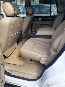 Lincoln Navigator (7 foto / 8)