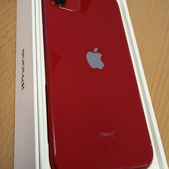 Apple iPhone 11 128Gb Red v heas korras