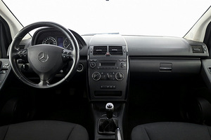 Mercedes-Benz A 150 Elegance 1.5 70kW (5 foto / 7)