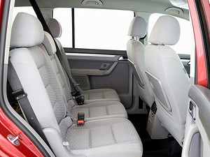 Volkswagen Touran Comfortline Facelift 1.9 TDI 77kW (7 фото из 7)