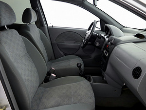 Chevrolet Aveo Comfort 1.4 61kW (6 фото из 7)
