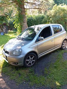 Toyota Yaris T-Sport (2 foto / 5)