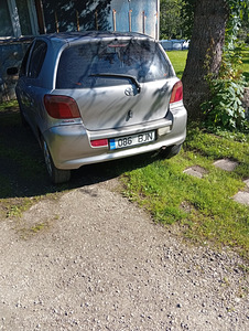 Toyota Yaris T-Sport (3 foto / 5)
