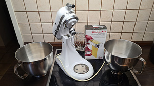 KitchenAid планетарный миксер 5KSM150PSEWH (5 фото из 7)
