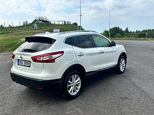 Nissan Qashqai (3 фото из 7)