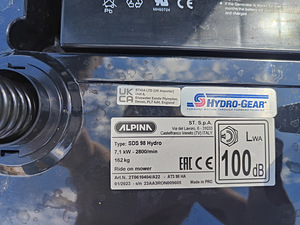 Трактор газонокосилка Alpina SDS 98 Hydro (3 фото из 3)