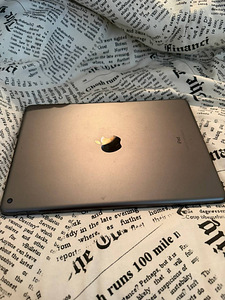 iPad 9 (2 фото из 3)