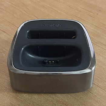 Nokia DT-8 ja DT-16 laadimis dokk