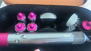 Dyson (1 фото из 3)