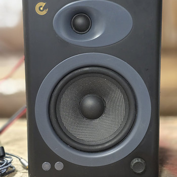 Активные колонки Audioengine A5+ (чёрные) + пульт