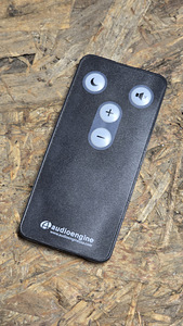 Активные колонки Audioengine A5+ (чёрные) + пульт (4 фото из 9)