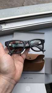 Ray-Ban Meta Wayfarer (Gen 2) с линзами Transitions (2 фото из 2)