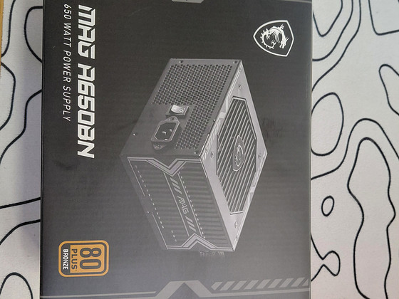 MSI 80+ Bronze блок питания 650W