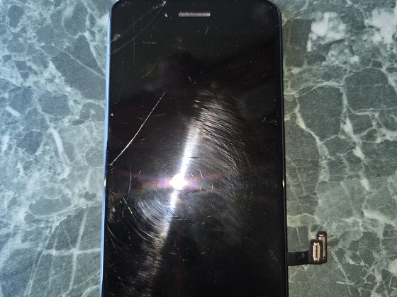 iPhone 7 varuosadeks(telefon on uputud, seisukord teadmata)