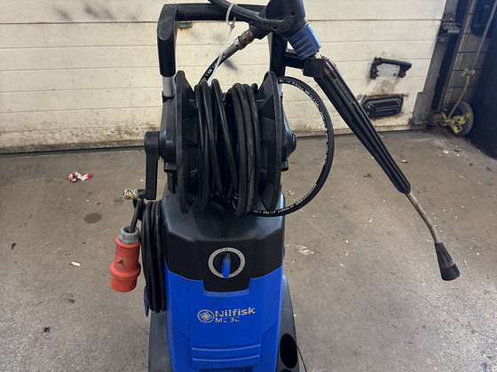 Nilfisk MC 3C-170/820 XT professionaalne survepesur