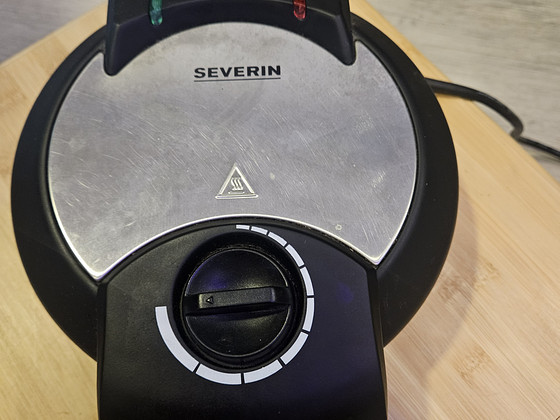 Vahvliküpsetaja Severin WA 2103
