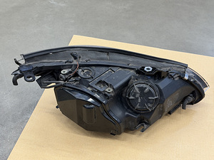Поворотные фары BMW E60 (6 фото из 7)