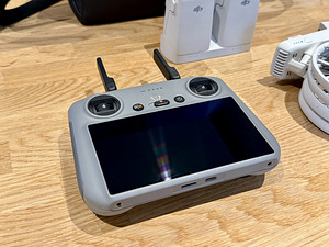 DJI Flip Fly More Combo (DJI RC 2 ekraaniga pult, 3 akut) (2 foto / 6)