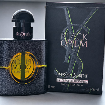 Yves Saint Laurent Black Opium Illicit Green Eau de Parfum,