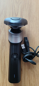 Pardel Philips 5000X Series habeme raseerija habemeajaja (2 foto / 5)